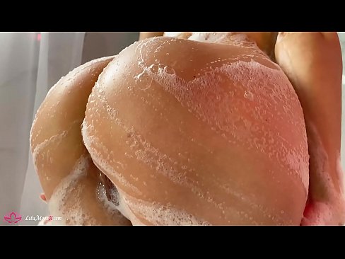❤️ UBrunette uphulula amaphambili ePussy ngeVibrator ukuya kwi-Intense Orgasm kwiShower Isondo esikhulu kuthi ❌️❤